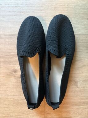 NWOT: Black Knit Slip-On Ballet Flats